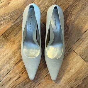 Bandolino Women's Cream Heels